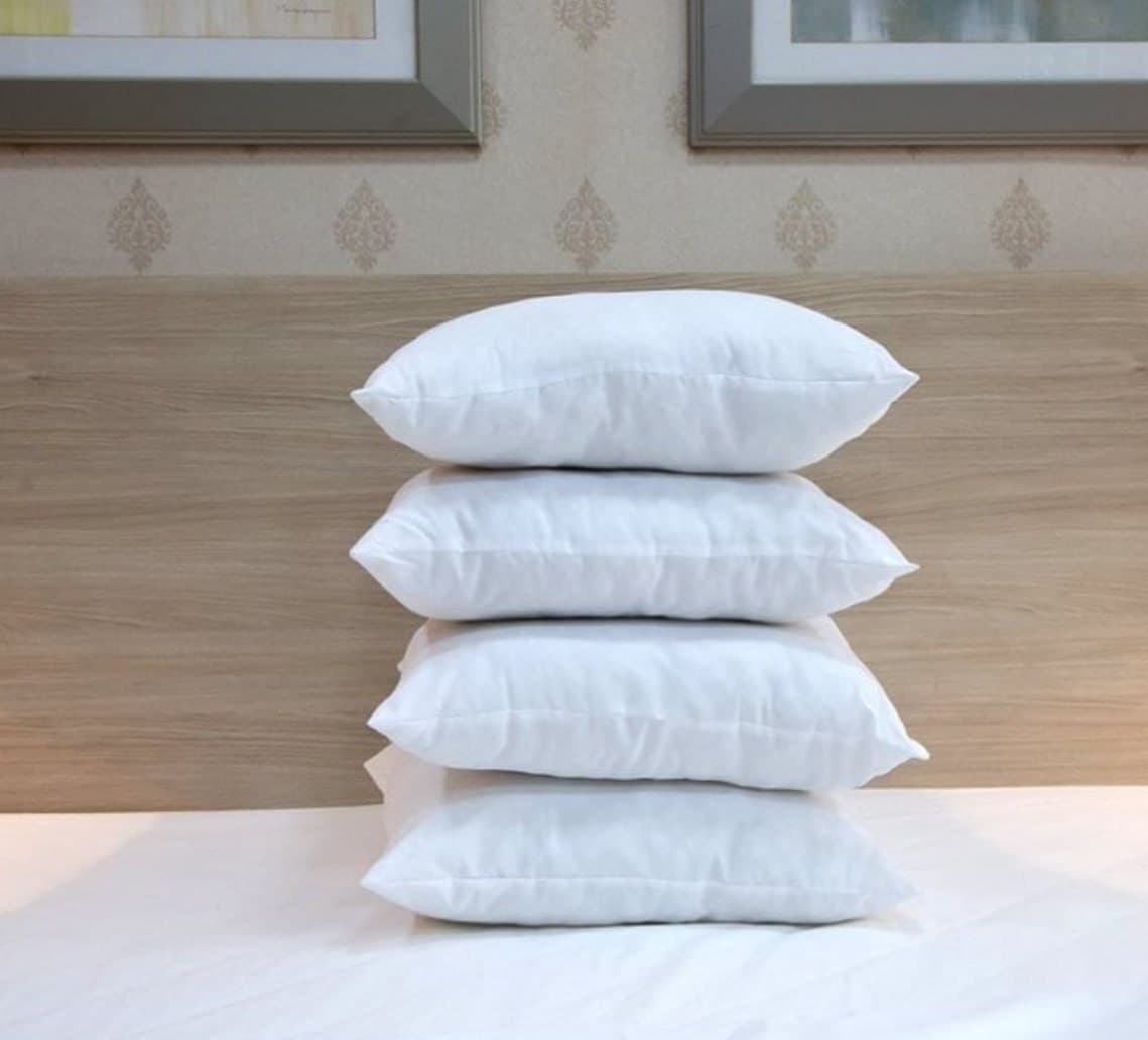 4 Travesseiros Antialérgico Impermeável 50x70 Super Macio Branco