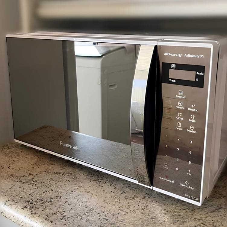 Panasonic Micro-ondas 21L Branco Espelhado 220v NN-ST27LWRU
